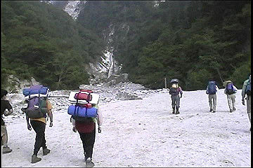 199608_021_thumb.jpg