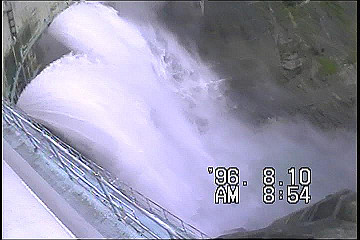 199608_083_thumb.jpg