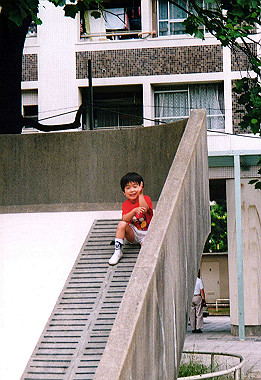 19971099_009_thumb.jpg