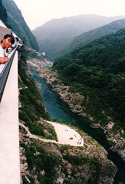 19980821_050_thumb.jpg