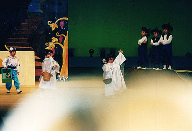 19990301_012_thumb.jpg
