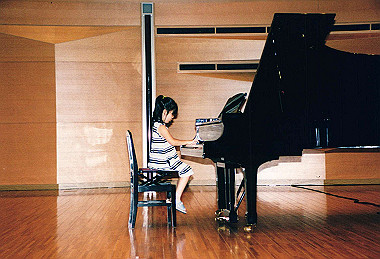 19990701_002_thumb.jpg