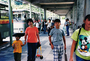 19990827_204_thumb.jpg