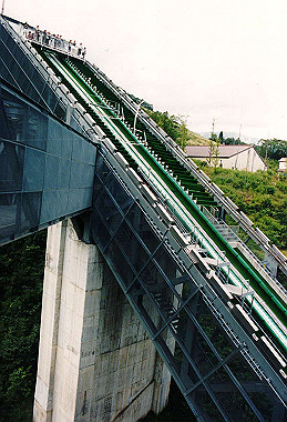 19990827_221_thumb.jpg