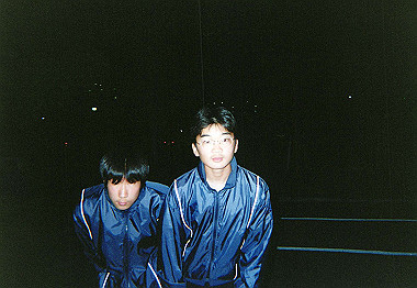 20001000_009_thumb.jpg