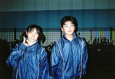 20001000_012_thumb.jpg