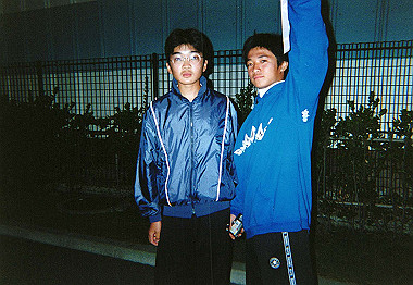 20001000_015_thumb.jpg