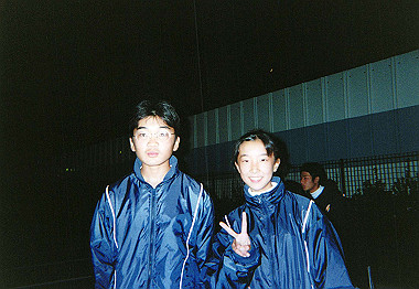 20001000_019_thumb.jpg