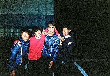 20001000_024_thumb.jpg