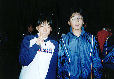 20001000_025_thumb.jpg