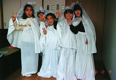 20001209_006_thumb.jpg