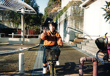 20010100_024_thumb.jpg