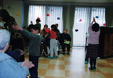 20011218_009_thumb.jpg
