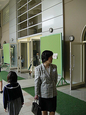20020406_360_thumb.jpg