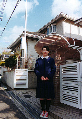 20030300_001_thumb.jpg