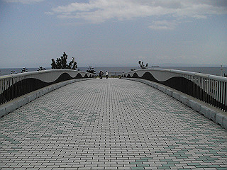 pic_0405_thumb.jpg