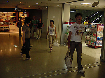20060810_010_thumb.jpg