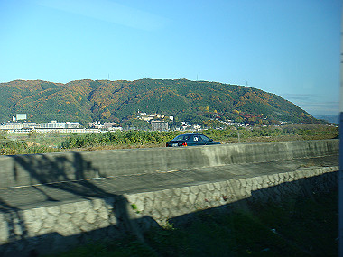 20081130_t104_thumb.jpg