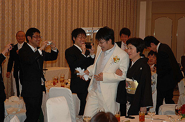 hi_wed-224_thumb.jpg