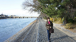 dsc00060_thumb.jpg
