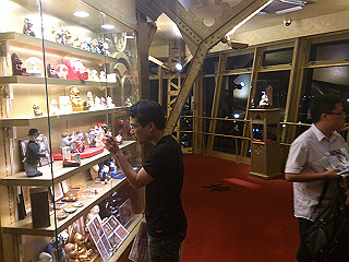 dsc_0215_thumb.jpg