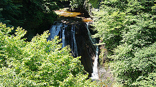 dsc00072_thumb.jpg