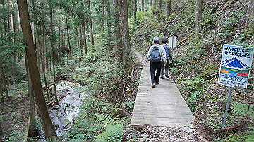 dsc00122_thumb.jpg