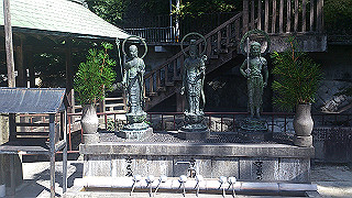 dsc_0770_thumb.jpg