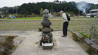 dsc00200_thumb.jpg