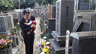 pb081676_thumb.jpg