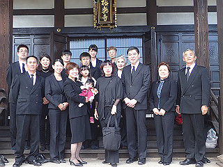 pb081680_thumb.jpg