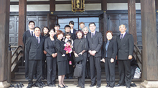 pb081681_thumb.jpg