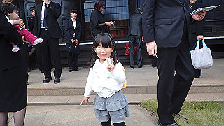 pb081683_thumb.jpg