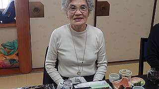 pb081694_thumb.jpg