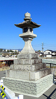 pb221787_thumb.jpg