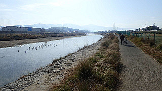 pc102360_thumb.jpg