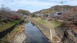 pc102393_thumb.jpg