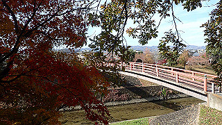 pc102398_thumb.jpg
