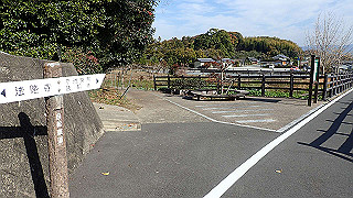 pc102468_thumb.jpg