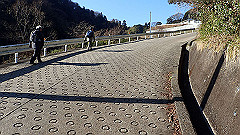 pc232602_thumb.jpg