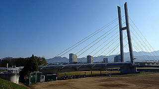 pc023217_thumb.jpg