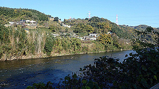 pc023230_thumb.jpg