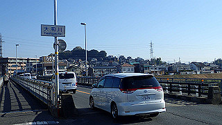 pc023243_thumb.jpg