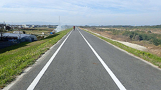 pc023348_thumb.jpg