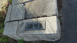 pc023381_thumb.jpg
