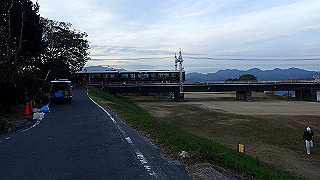 pc023493_thumb.jpg