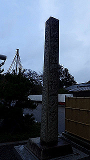 pc273279_thumb.jpg