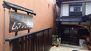 pc273313_thumb.jpg