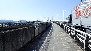p2190334_thumb.jpg