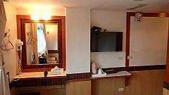 p5161436_thumb.jpg